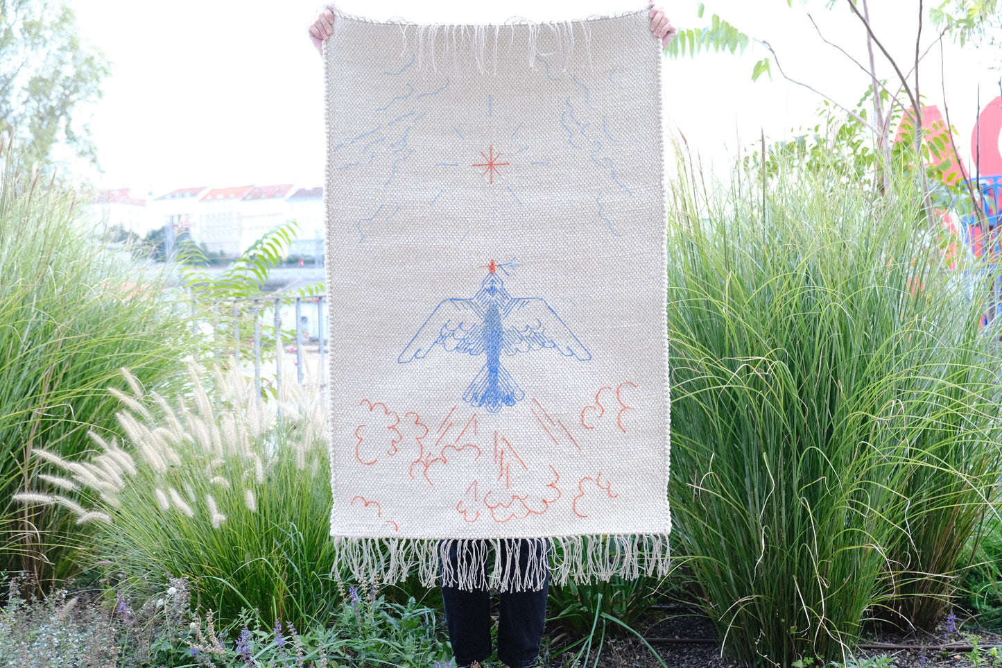 tapiserie “YOUTH. FLY!”