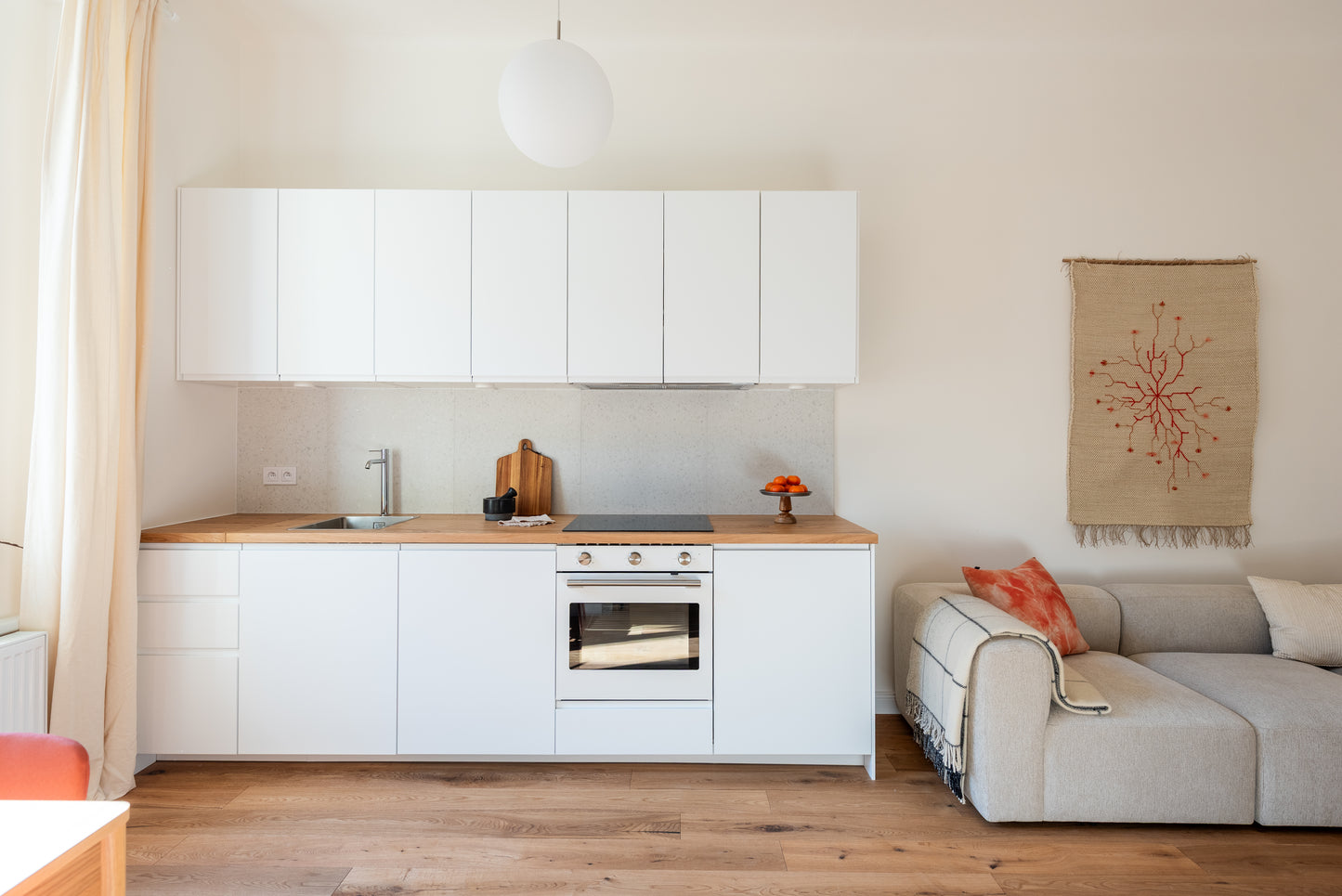 koberec / tapiserie ROSTE red