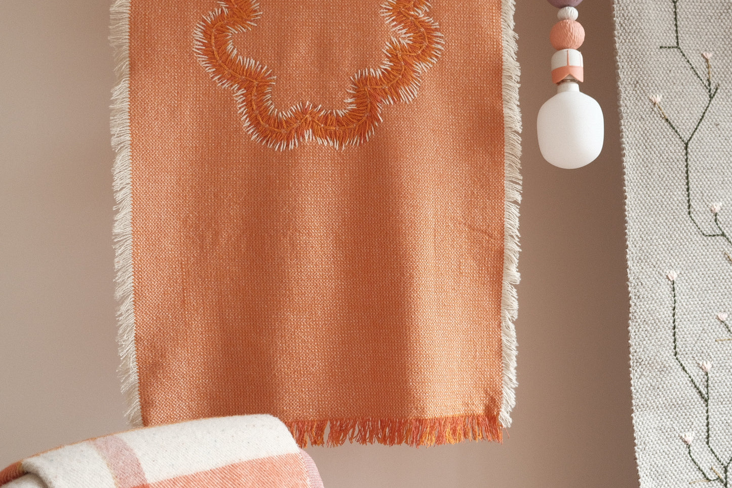 Tapestry FAMILIA - curved