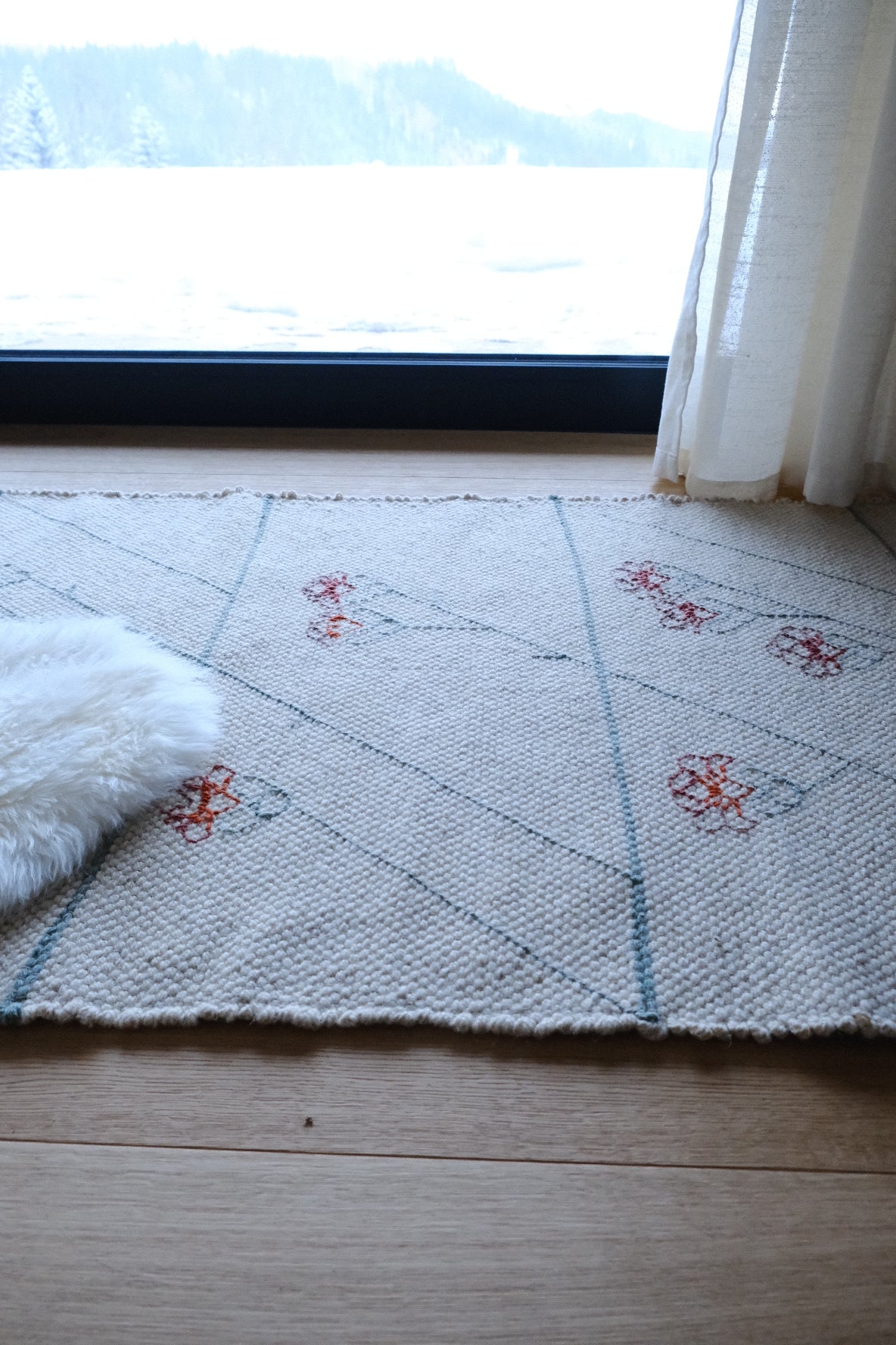 koberec / tapiserie “HVOZD”